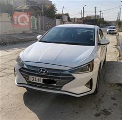 هیوندای ئەلەنترا